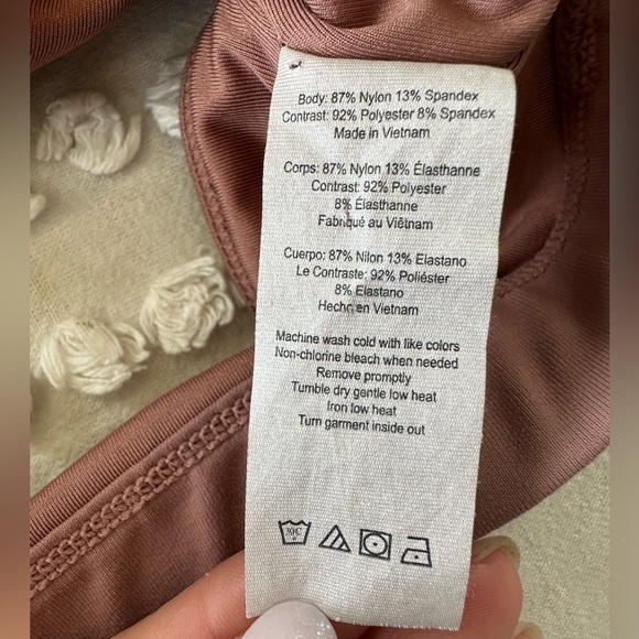 Alo Yoga Entice Sports Bra - Picture 8 of 9